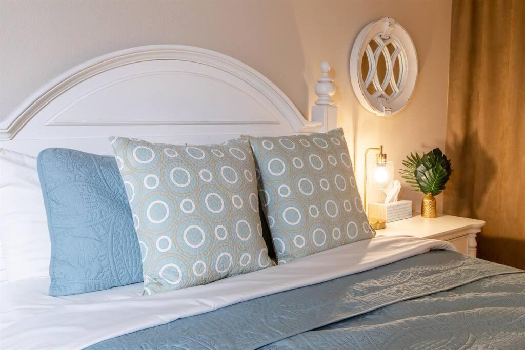 Rockaway Oceanview Condo,Steps To The Beach & Downtown,W&D, Wifi ロックアウェイ・ビーチ エクステリア 写真